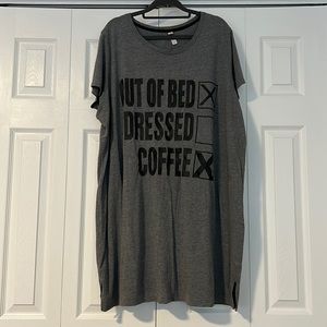 Cacique 22/24 sleep shirt.